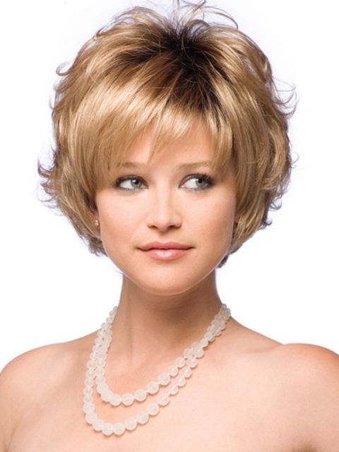 Прически стрижки короткие каскад Short fine haircuts for women Hairstyles Вьющиеся волосы, Короткие волосы, Красо