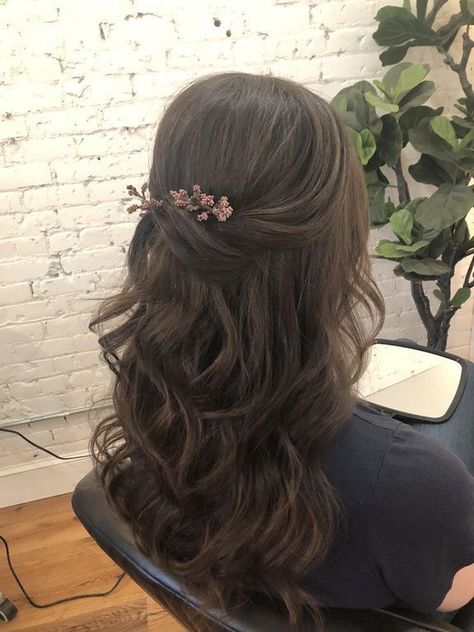 Прически сзади распущенные волосы Beautiful Half Up Curled Hair Ideas