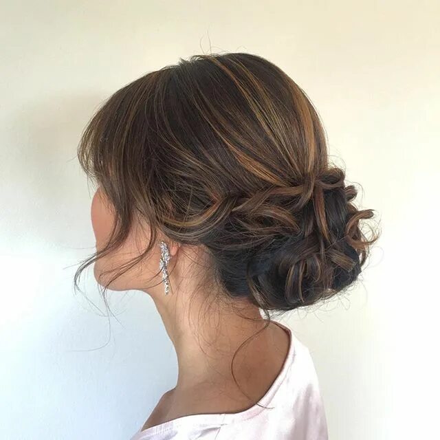 Прически сзади женские на средние волосы Instagram photo by Gemma Nichols Hair & Makeup * Feb 28, 2016 at 7:55pm UTC Updo