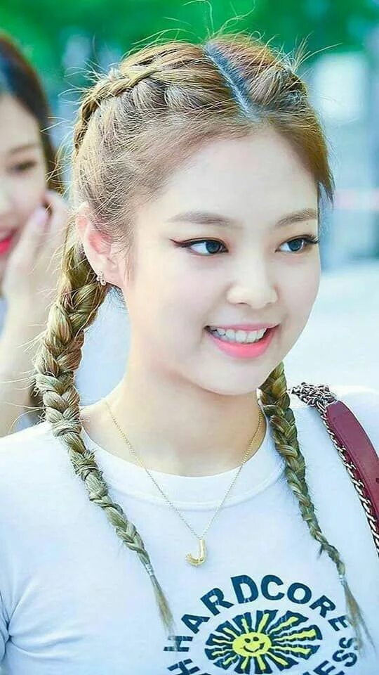 Прически в школу в корейском стиле ป ก พ น โ ด ย ᗰ ᑌ ᒪ TI ᖴ ᗩ ᑎ ᗪ O ᗰ ใ น Blackpink Jennie ❣ ด า ร า ห ญ