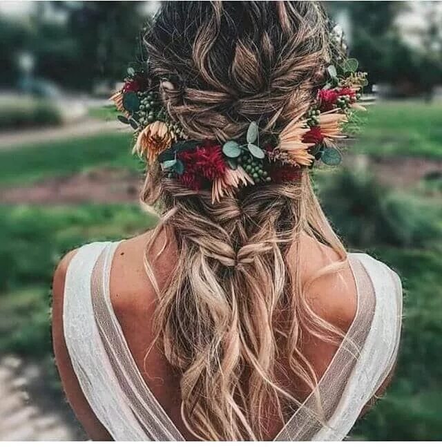 Прически в стиле бохо на средние 50 Modern Wedding Hairstyle Ideas with Awesome Braids, Curls, and Up-dos - The C