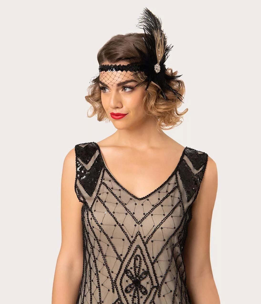 Прически в стиле гэтсби женские Black Sequin Netted Roaring 20s Feather Headpiece - Unique Vintage Flapper hair,