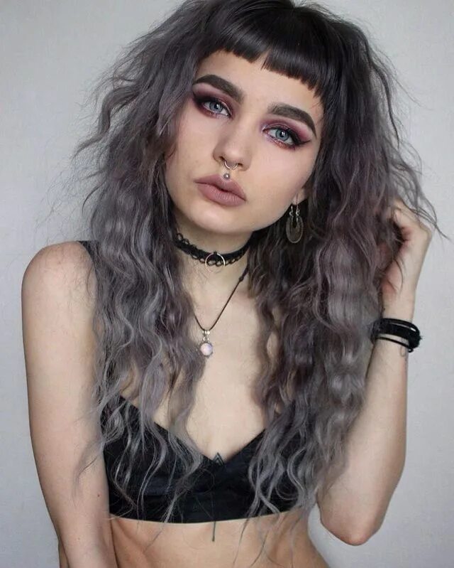 Прически в стиле гранж женские Pin by Chels // on h a i r s t y l e s Alternative hair, Hairstyles with bangs, 