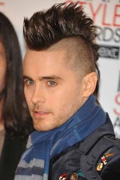 21 Punk Hairstyles For Guys - Men's Hairstyles Today Punk hair, Hair styles, Roc