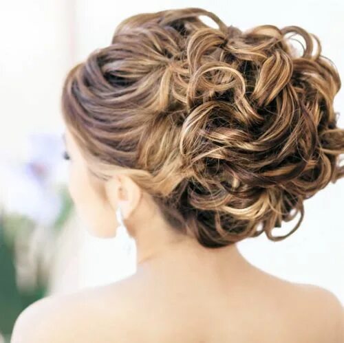 Прически вечерние собранные на средние 30 Classic Wedding Hairstyles & Updos - Wedding Hair Ideas - Hairstyles Weekly C