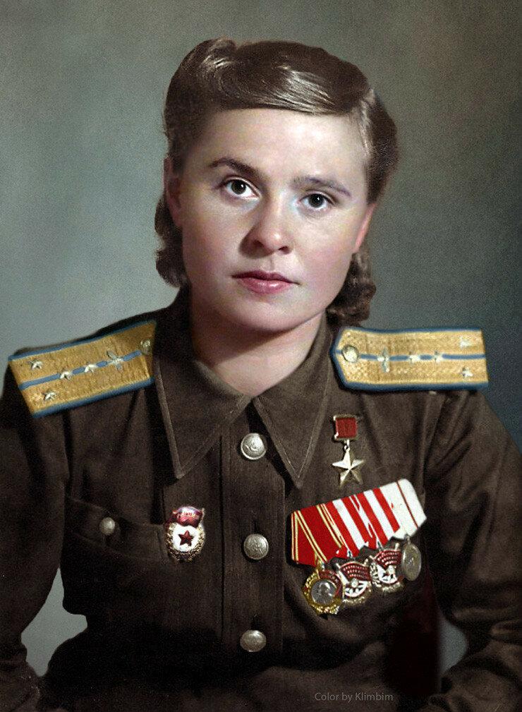 Прически военных лет женские Слабый пол в неслабых испытаниях. Женщина-снайпер, истребитель, санитар Великой 