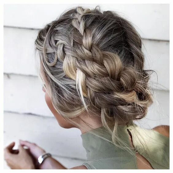 Прически волосы косички красивые The 20 Best Plait Styles for Bridesmaids Inspiration By Jodie Hairdo, Hair lengt