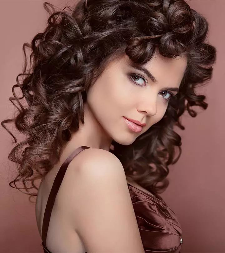 Прически завивки фото 11 Different Ways To Curl Your Hair Without Heat in 2023 Shoulder hair, Instagra