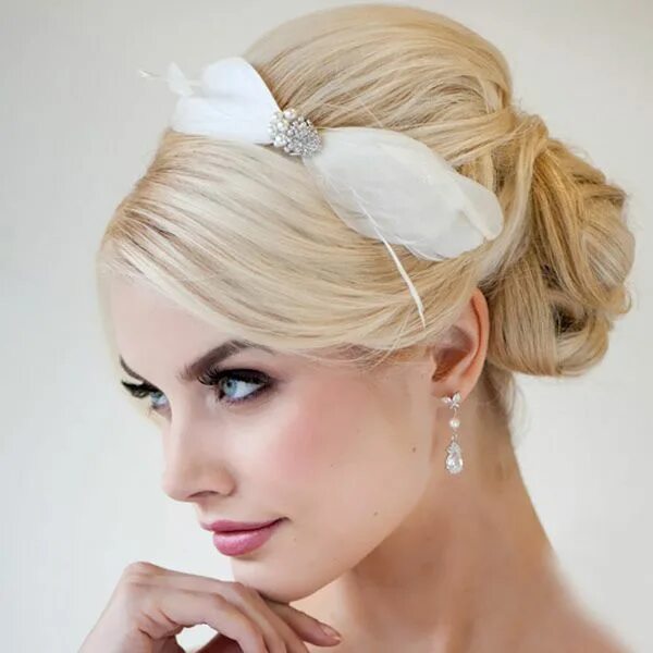 Прически женские для невесты Wedding Hairstyles for Long Hair with Tiara and Veil