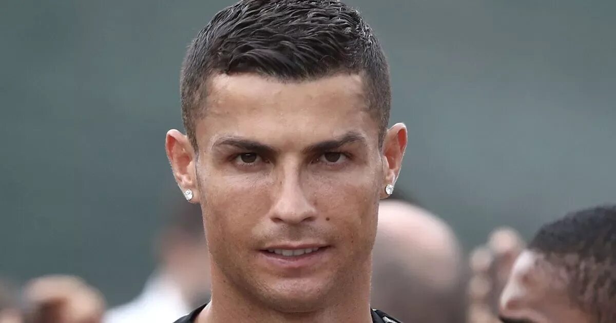 Прическу роналду коротко Cristiano Ronaldo's reaction to claim Real Madrid 'don't miss him' after his £ 1