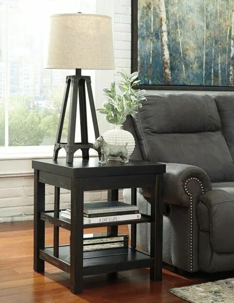 Придиванные столики в интерьере гостиной фото Gavelston Square End Table * D Ashley furniture, Furniture, Living room decor