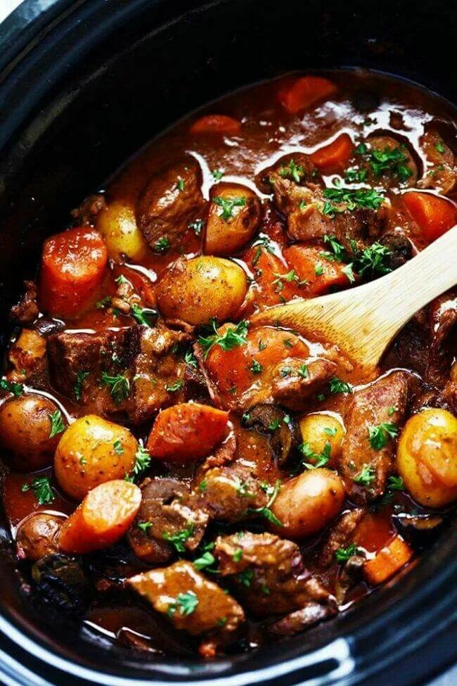 Приготовить говядину рецепты с фото Pin on Crockpot Recipes Beef bourguignon slow cooker, Beef bourguignon, Beef bou