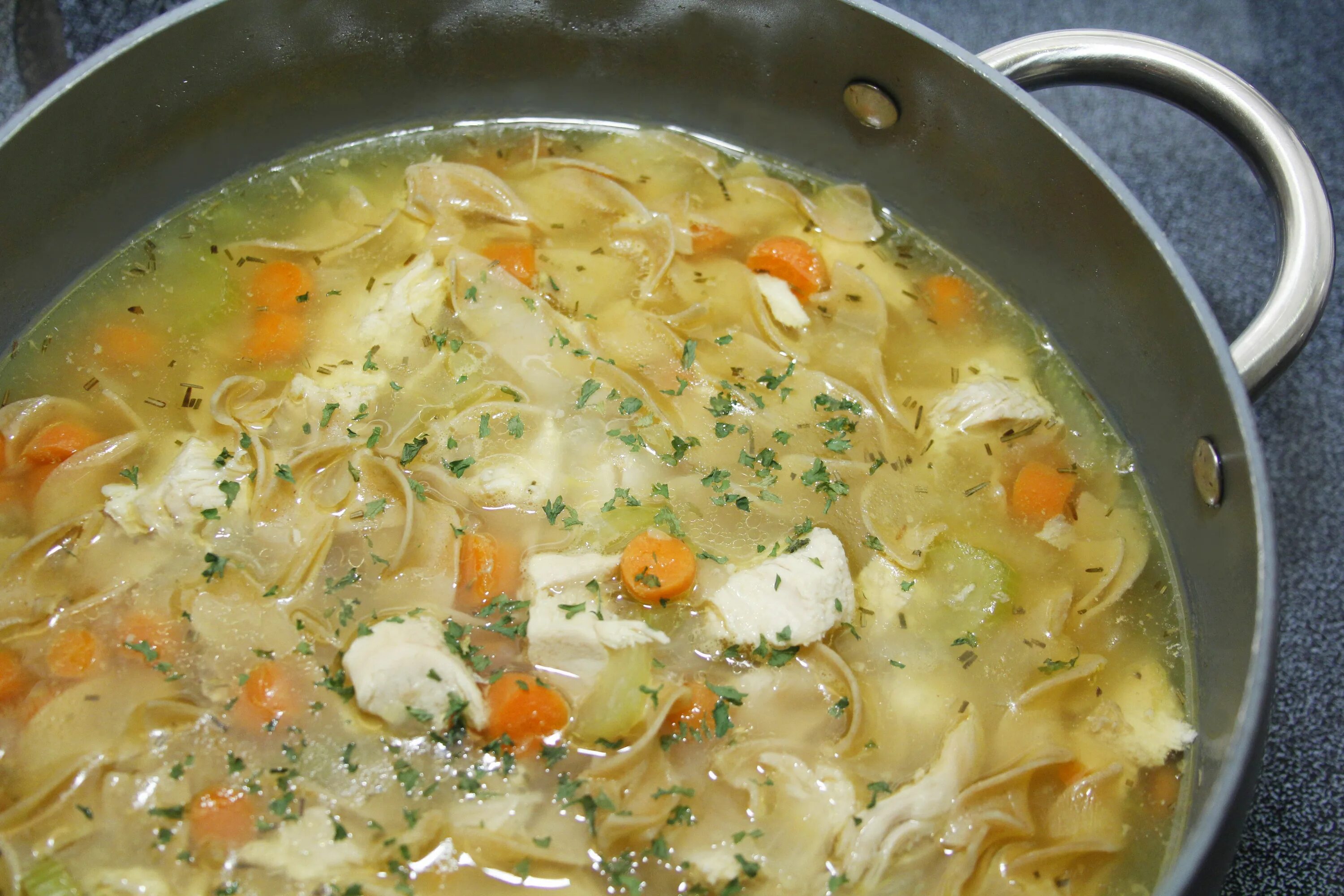 Приготовить из курицы суп фото Homemade Turkey Stock and Turkey Noodle Soup Chicken noodle soup recipe homemade