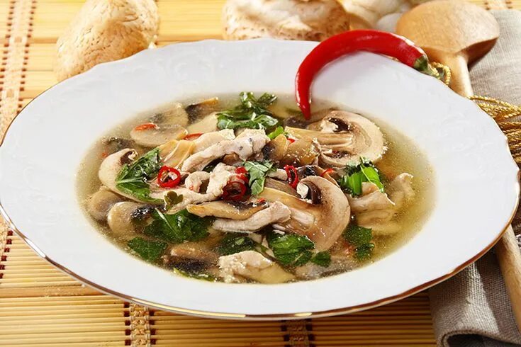 Приготовить суп из шампиньонов фото Low Carb Chicken Mushroom Soup (Keto-Friendly Soup Recipe) Recipe Soup recipes, 