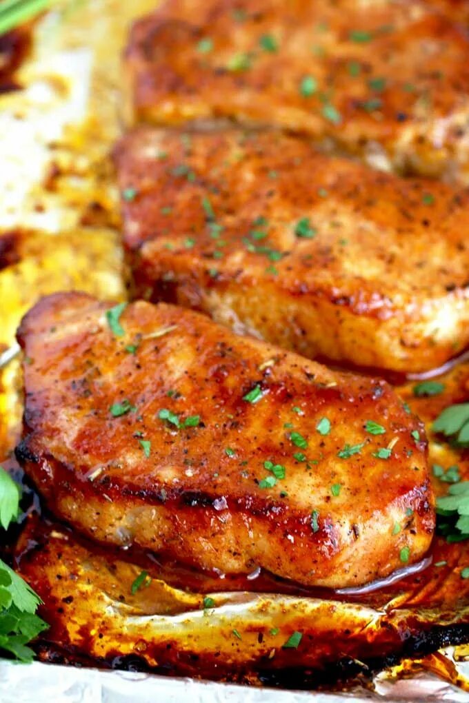 Приготовление отбивных из свинины с фото Baked Pork Chops on a sheet pan. Easy pork chop recipes, Boneless pork chop reci