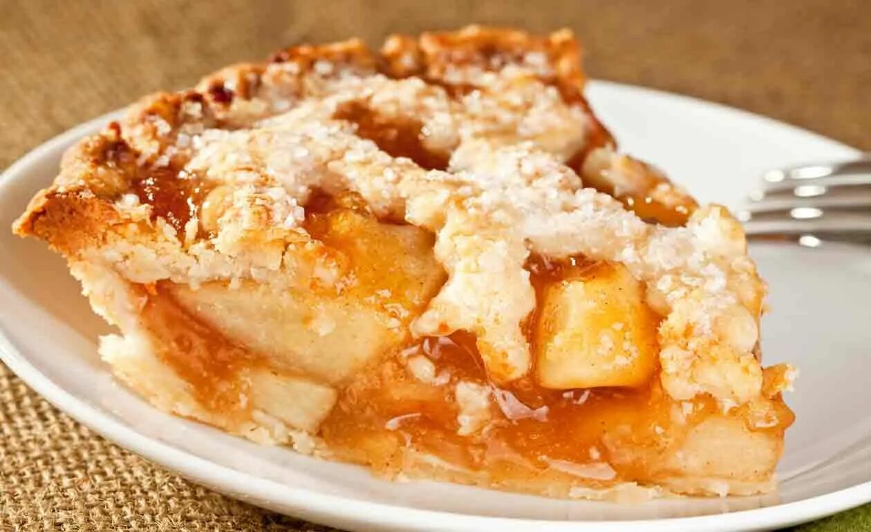 Приготовление пирог с яблоками с фото Torta de maçã Delicious desserts, Best ever apple pie, Desserts