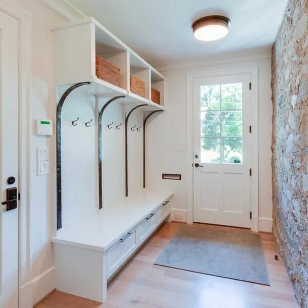 Прихожая без дверей фото 30 Inspiring Mudroom Designs - Design Swan Mudroom design, Mudroom decor, Home