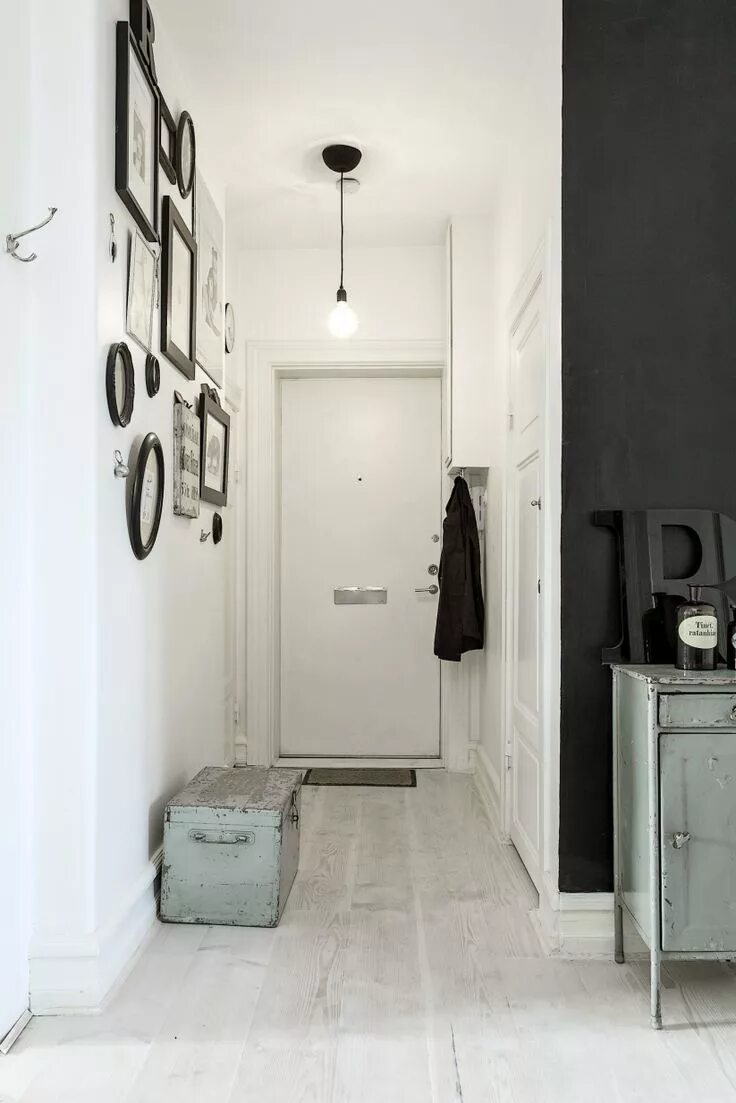 Прихожая стиль лофт белый White + black with green accents for hallway (With images) Interior