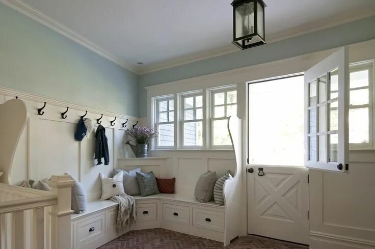 Прихожие с окном в доме фото Pin on Дом Mudroom decor, Entryway furniture, Entry design