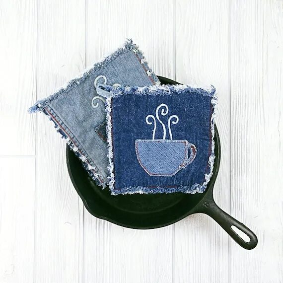 Прихватки из джинсов фото Denim Potholders Кофе Lovers Pot Holder Фармхаус Кухня Etsy