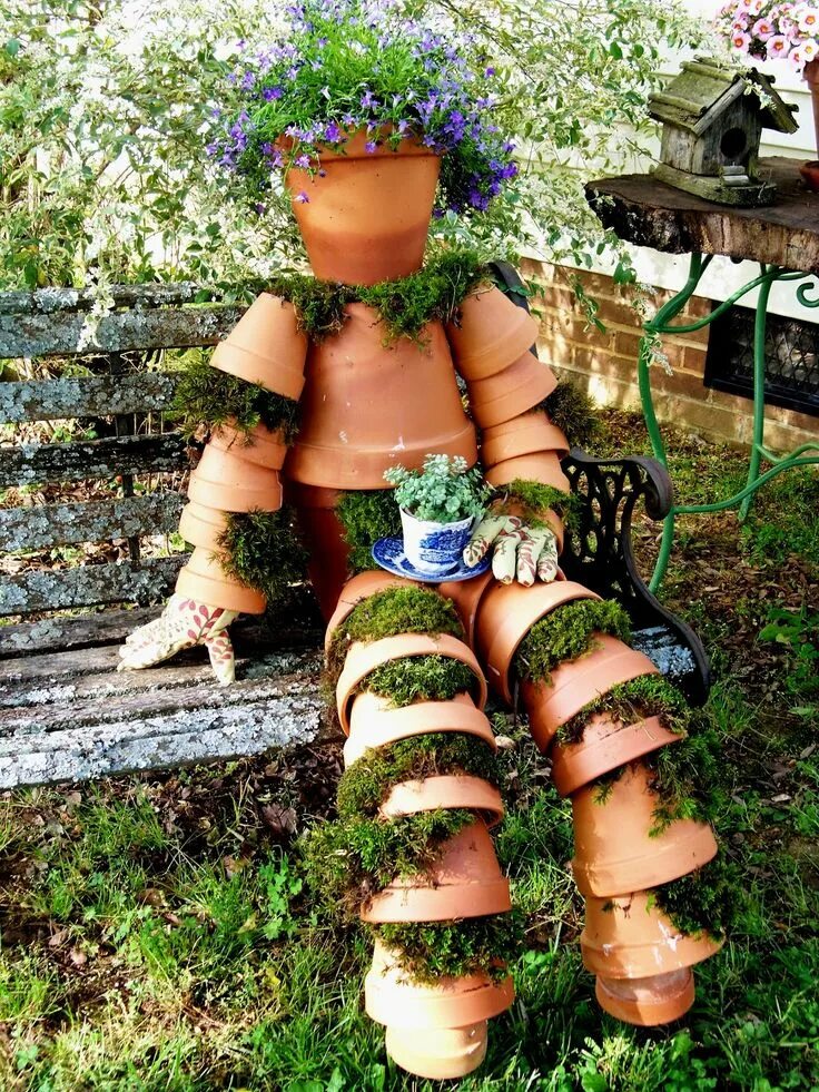 Прикольная дача своими руками beatrix+potter.JPG 1,200 × 1,600 pixels Garden pots, Unique gardens, Garden