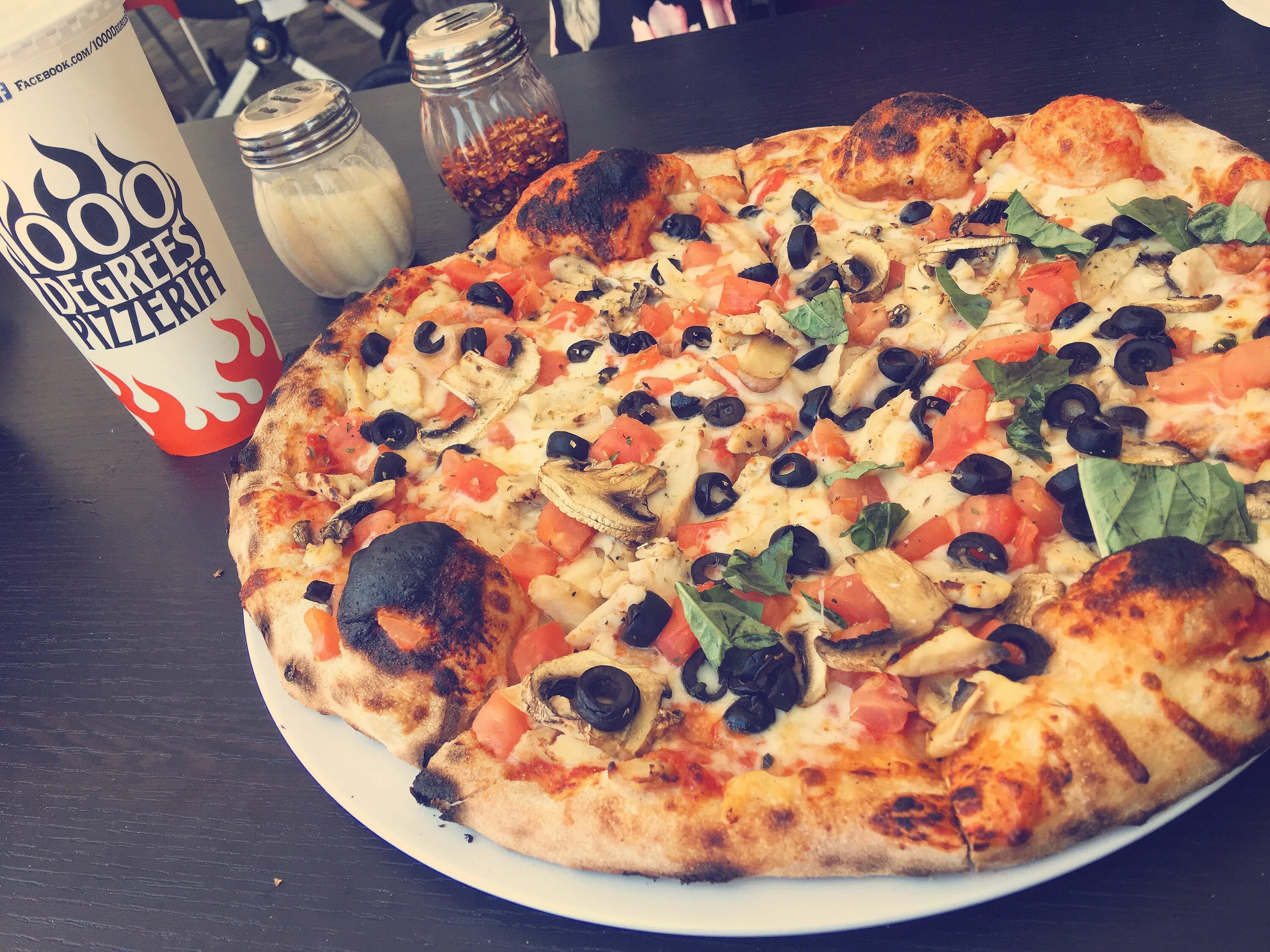 Прикольное фото пиццы #pizza break at 1000 Degrees Pizza in Miami ------------------------------ #food