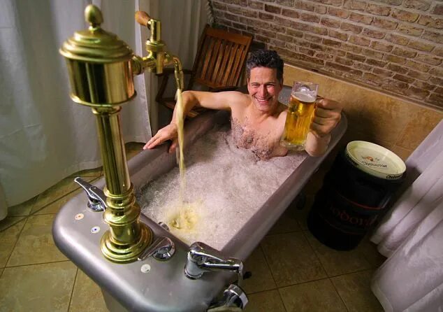 Прикольное фото в ванной Naked dining, baths of beer, curry served up in a toilet bowl and monkeys pourin