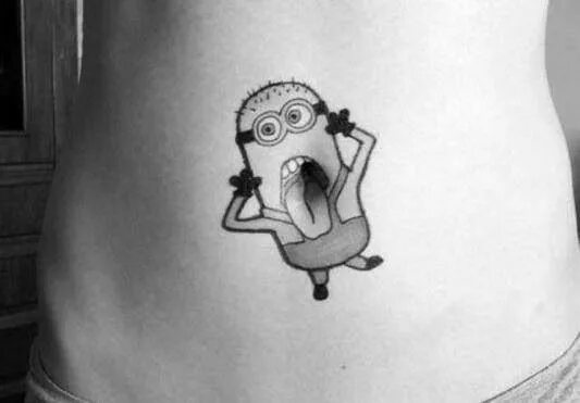 Прикольное тату фото Minion tattoo Belly button tattoos, Minion tattoo, Button tattoo