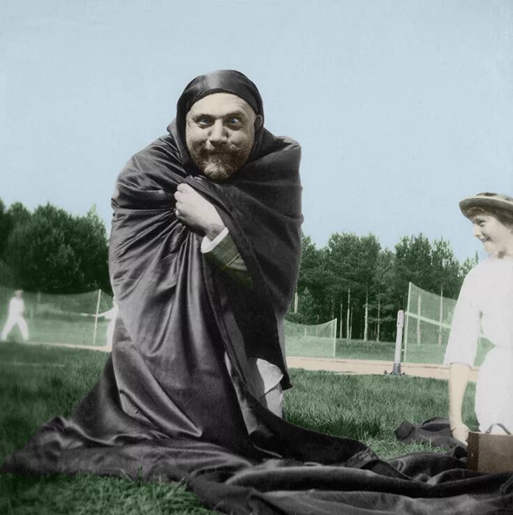 Прикольные фото николая 2 Tsar Nicholas II clowning around with his daughters during tennis. Love it! Исто