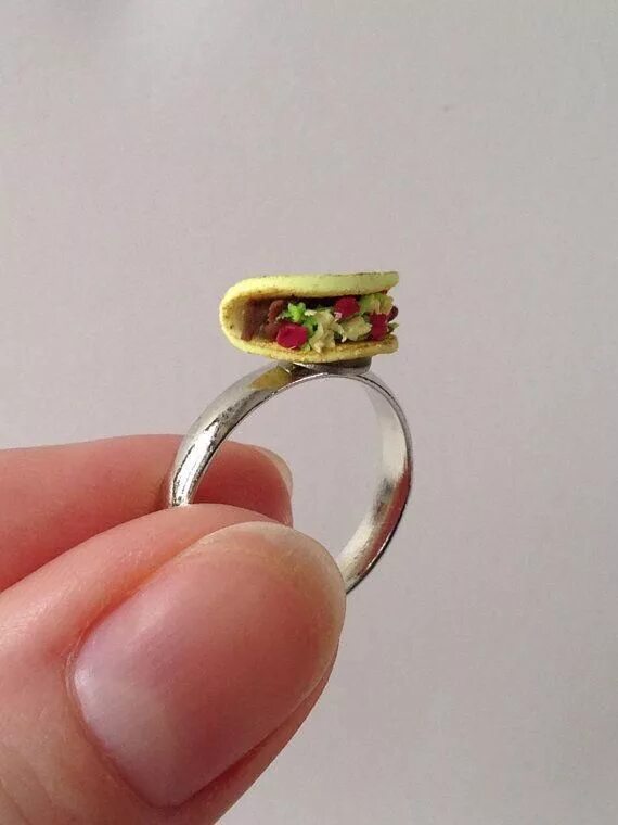 Прикольные кольца фото Lady Penelope (@foodiewino712) Twitter Taco ring, Food jewelry, Food rings