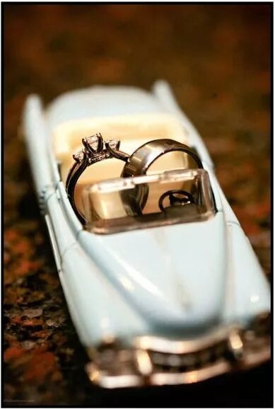 Прикольные кольца фото wedding rings James Dean and Audrey Hepburn Re-pin by #ParadisoInsurance @paradi