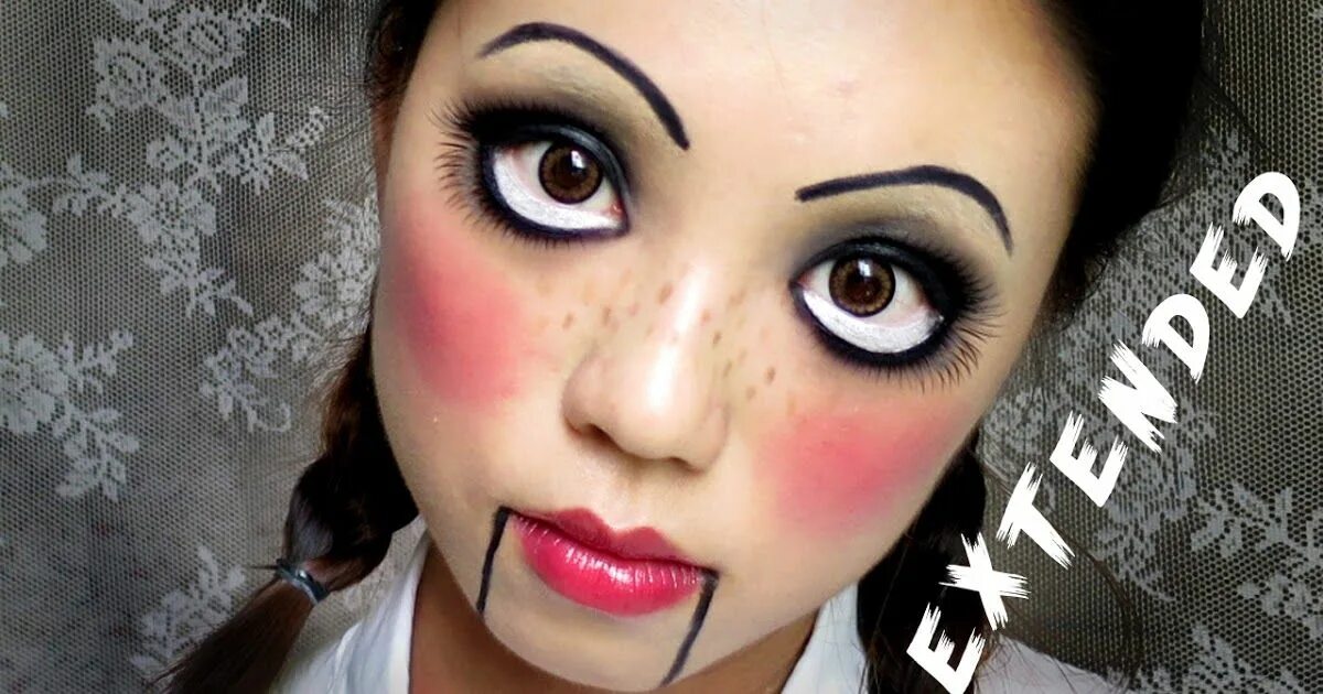 Прикольные легкие макияжи Easy and simple Halloween makeup that requires concealer, eyeliner, and lipstick