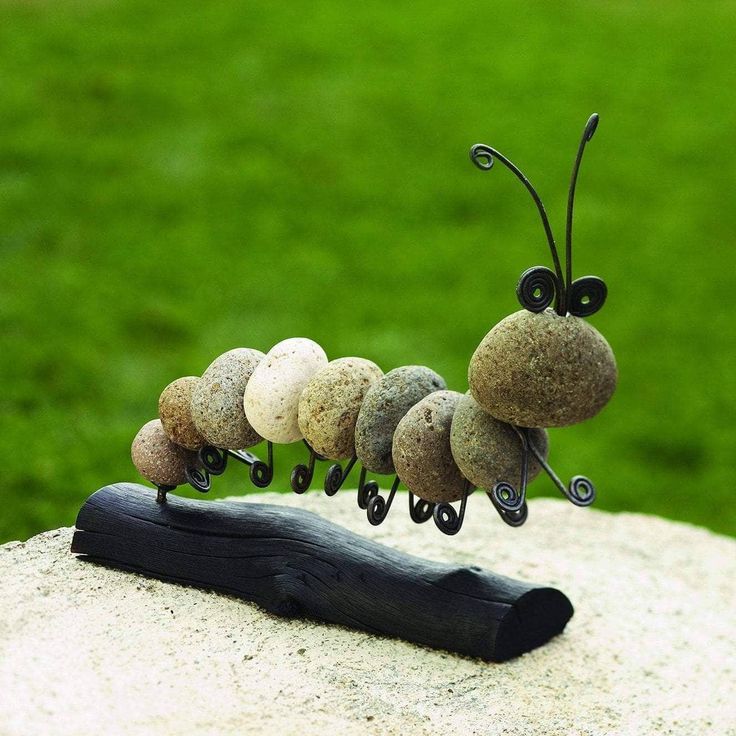 Прикольные поделки своими руками фото Caterpillar Garden Statue Stone garden statues, Garden statues, Stone painting