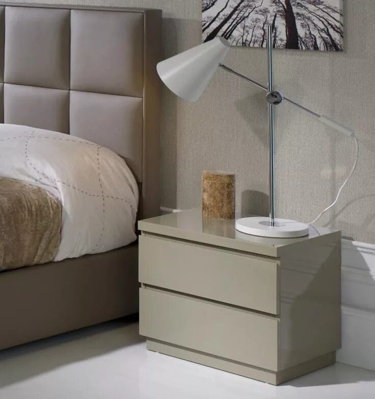 Прикроватные тумбочки для спальни фото High gloss moka contemporary bedside cabinet with 2 drawers