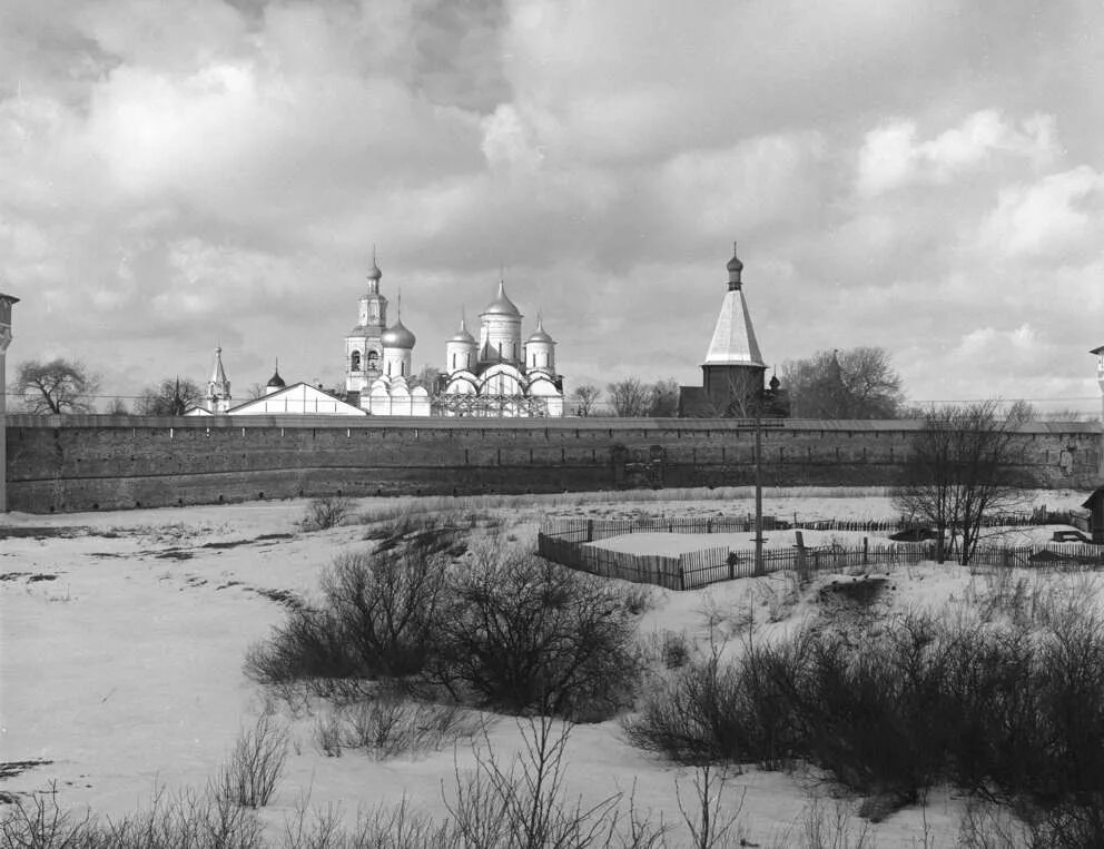 Прилуцкий монастырь вологда фото © Photographs by William Brumfield. Savior-Prilutskii Monastery. Vologda region