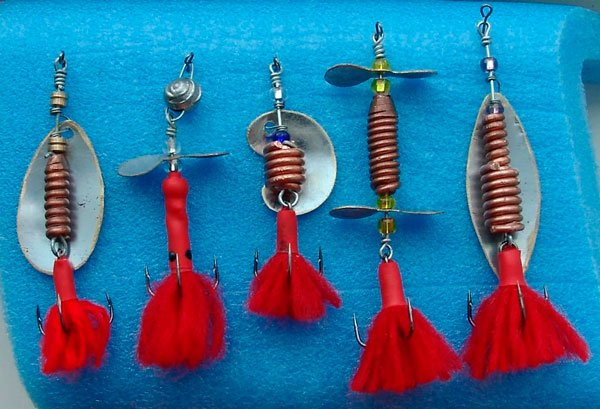 How To Make a Pinwheel Lure from Corks and Beer Cap -DIY Fishing - Lure Chong Ch