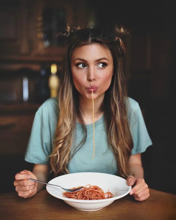 Пример фото в домашних условиях Kai Böttcher on Instagram: "Somebody toucha my spaghet" in 2024 Food photoshoot,