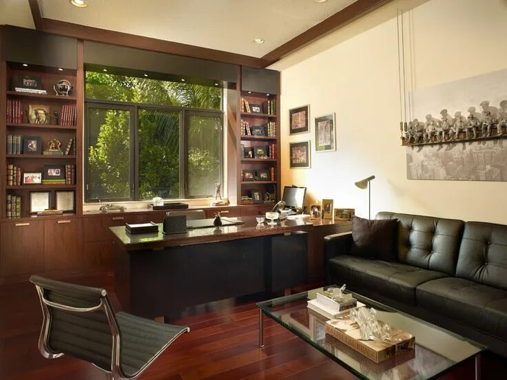 Пример кабинета дома Jeffrey King Interiors Home office design, Home office for man, Contemporary hom