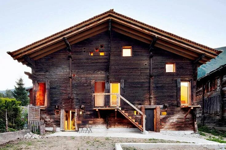 Пример реконструкции деревянного дома Historic Barn Converted into a Peaceful Retreat Architecture house, Architecture