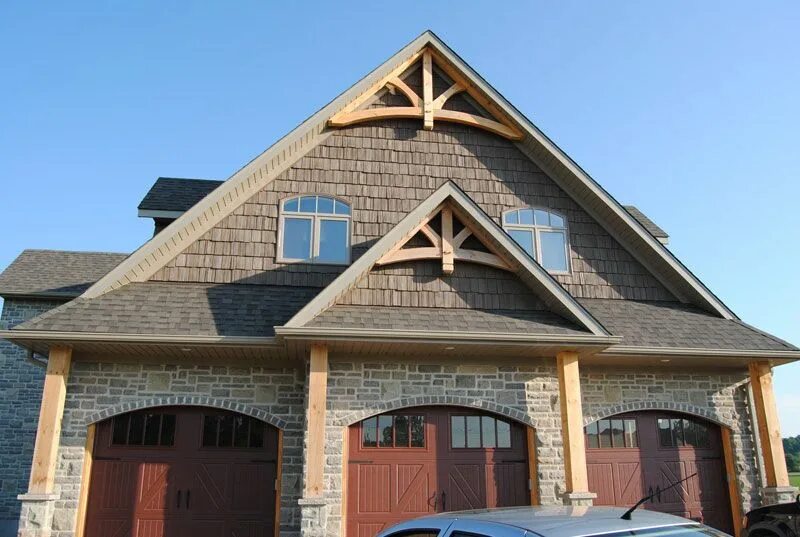 Примеры фронтонов домов Amherst Mouldings Inc House exterior, Gable roof design, Log homes exterior