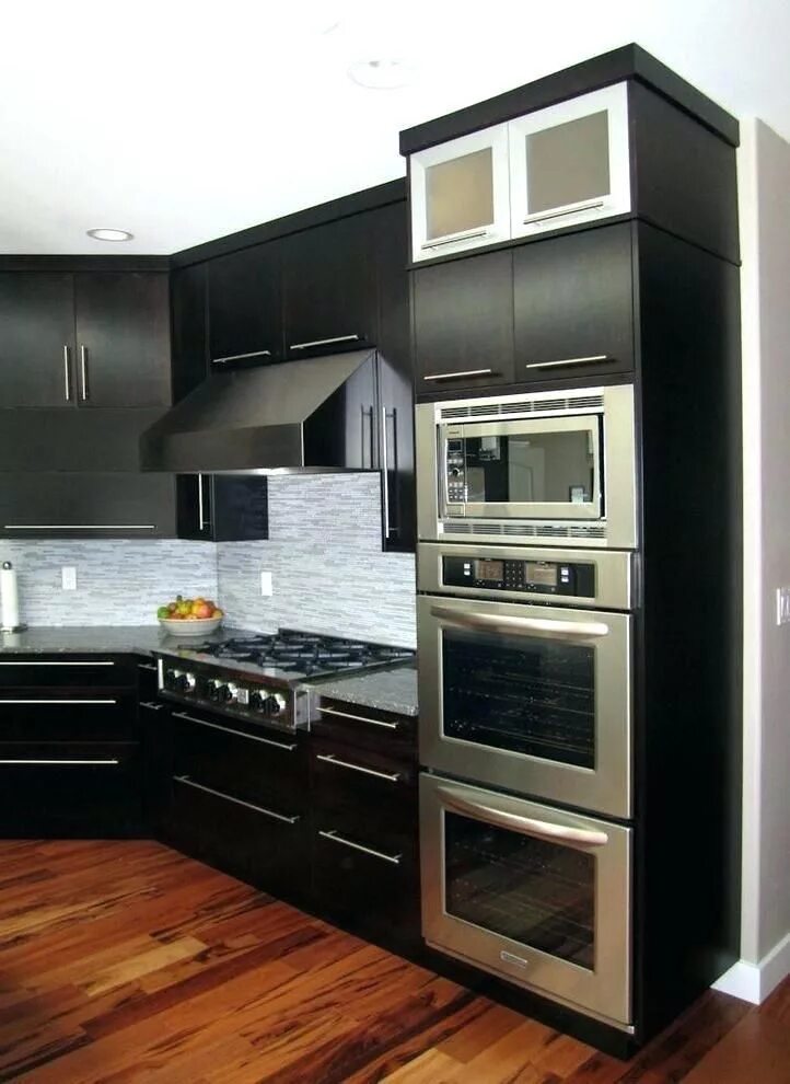 Примеры кухонь со встроенной техникой фото дизайн double oven microwave built in Double oven kitchen, Kitchen interior, Built in d