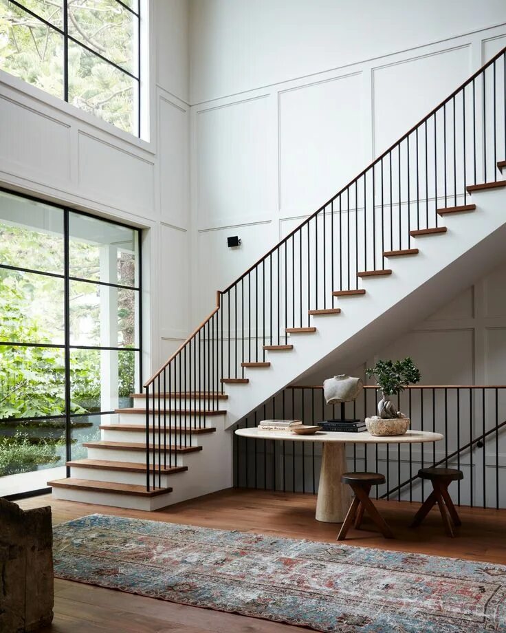 Примеры лестниц в доме An Entertainment Veteran’s L.A. Ode to Captivating Style Stairs design, Staircas