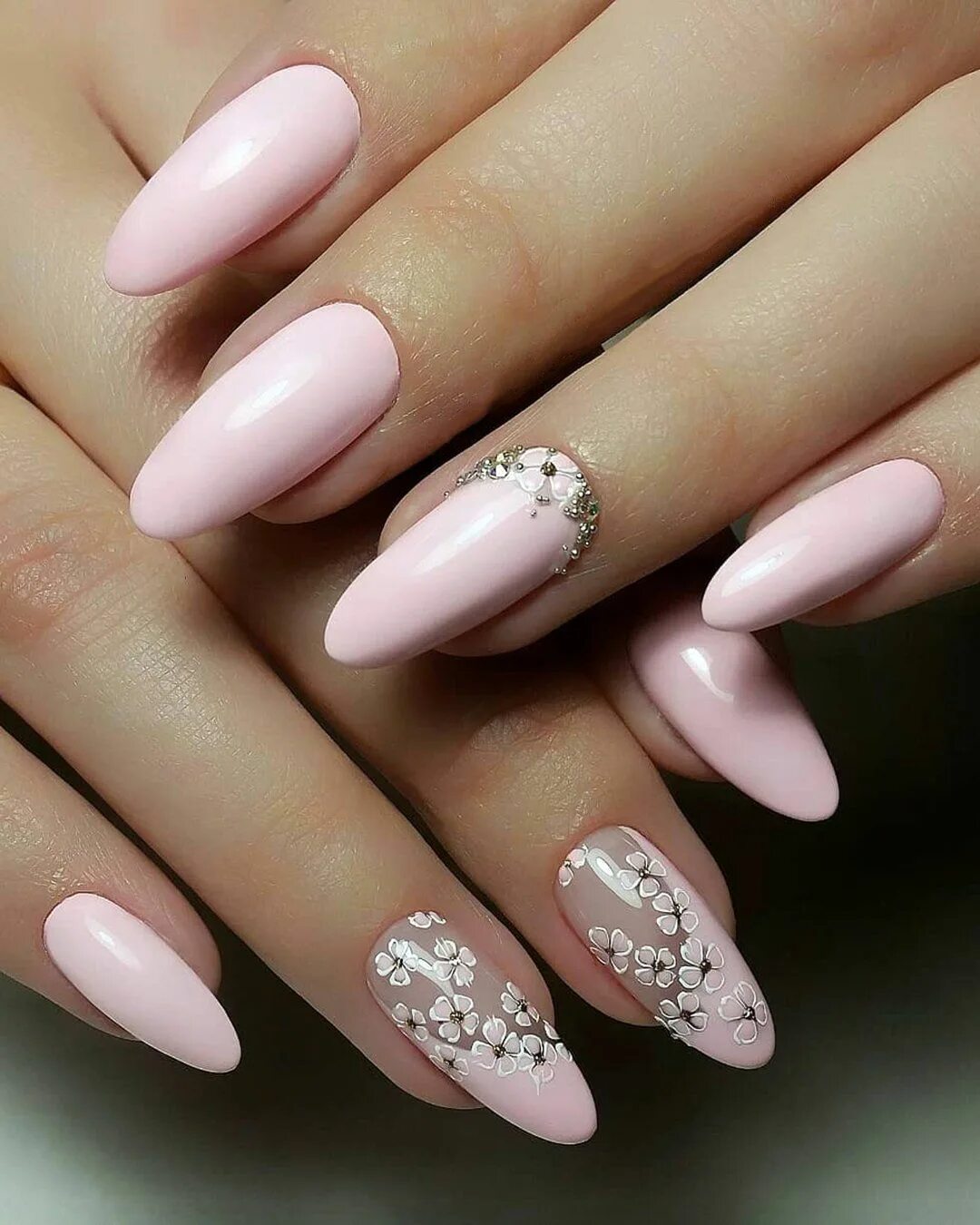 Примеры маникюра на овальные ногти Pink And White Nails 30 Ideas For Brides 2024 Guide & FAQs Gel nails, Stylish na