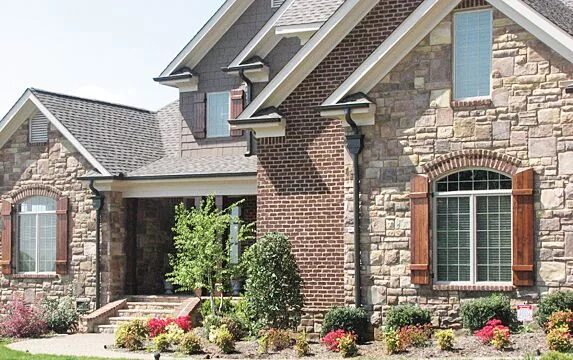 Примеры облицовки дома brick and stone veneer exterior home photos combine brick and stone with ease cl