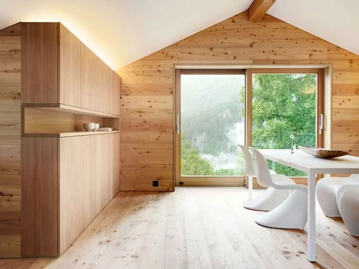 Примеры отделки деревом Isolation thermique en bois de mélèze d'un chalet en Suisse Design für zuhause, 