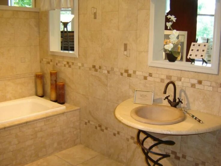 Примеры отделки ванной комнаты Decoracion baños pequeños y otras ideas a tu medida. Pequeños azulejos del baño,