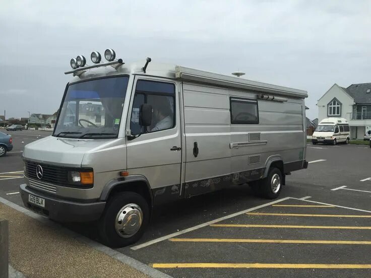 Примеры работ тюнинга мерседес варио 1990 Mercedes Vario 814d Overland