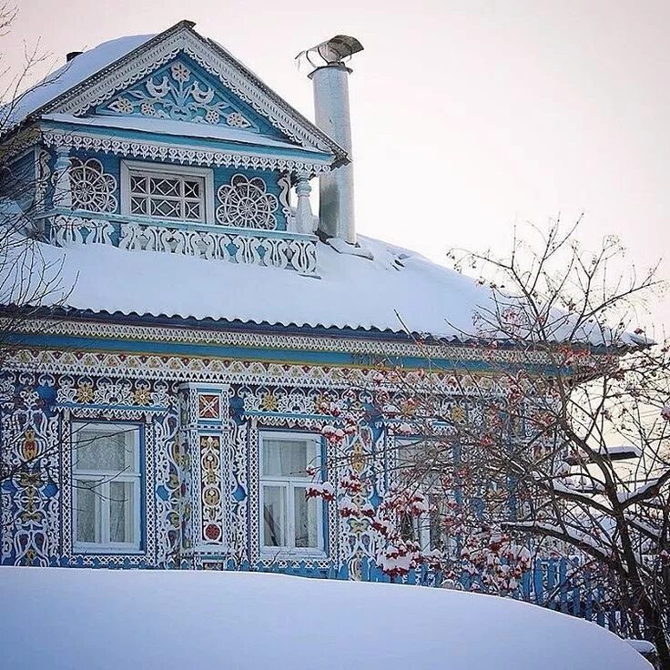 Old Russian log house in Vitoslavitsy open air museum. #Russianhouse, #izba, #ru