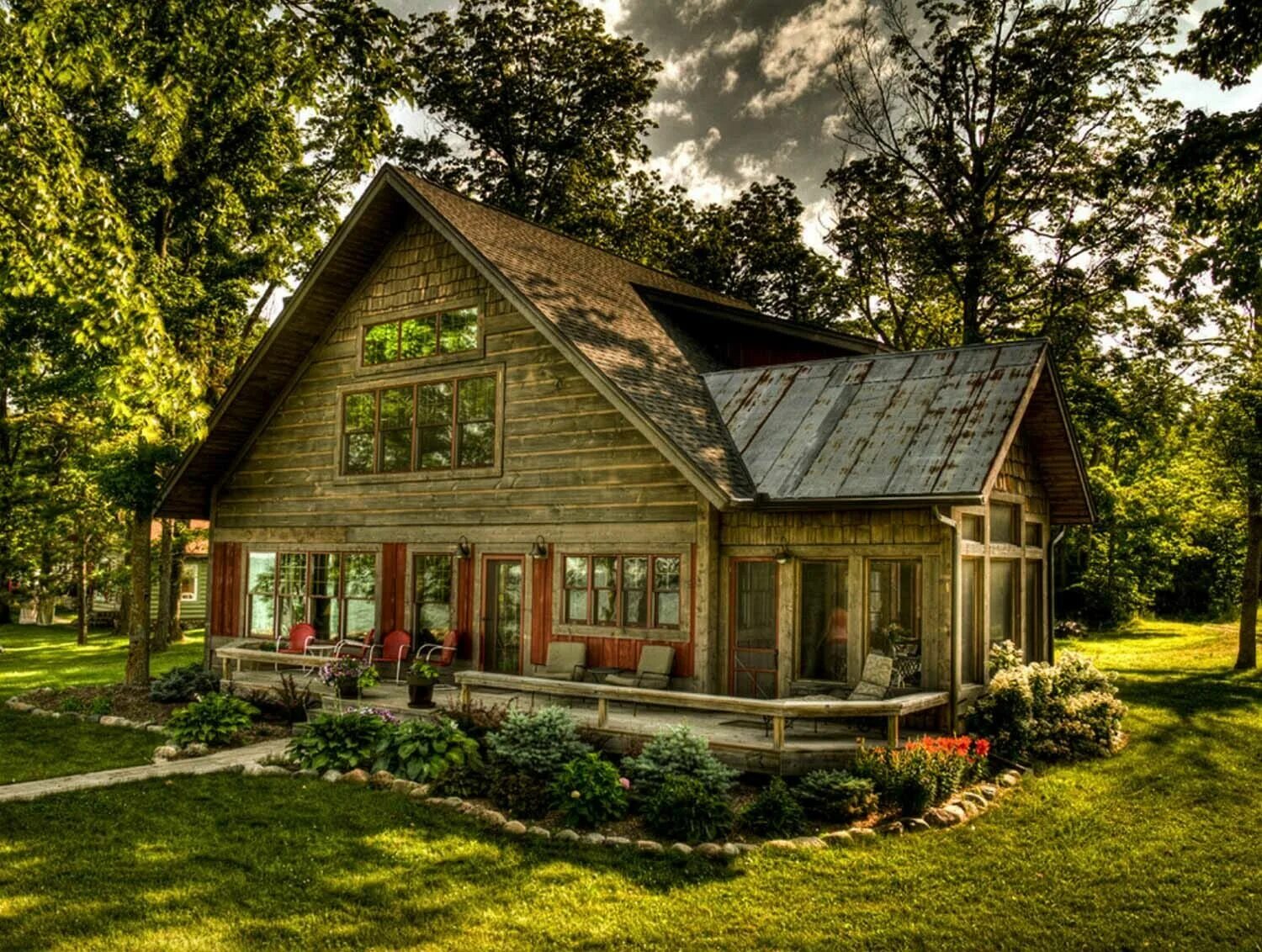 Примеры сельских домов Dreamy lakefront cabin exuding rustic charm in Northern Minnesota Cabin exterior