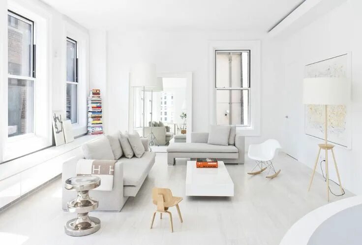 Примеры светлого интерьера A Modern, Light-Filled Duplex Loft in Manhattan Minimalist living room, Living r